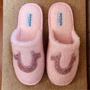 True Religion Soft Slipper Mule Size Large (8-9) Like New